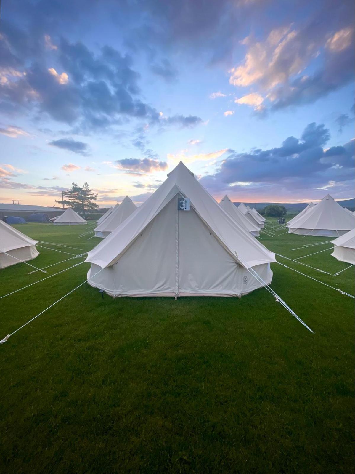 Nine Yards Bell Tents At The Tt - Castletown Kültér fotó